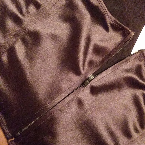 Dolls Kill Black Satin Boned Tube Top With Large Boob Keyhole & Crown Charm (M) - Picture 11 of 16